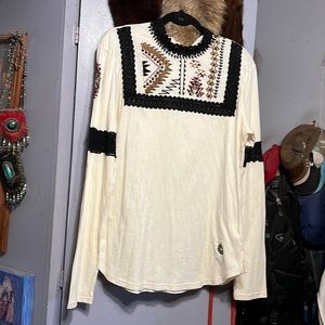 Double D Ranch Embroidered top